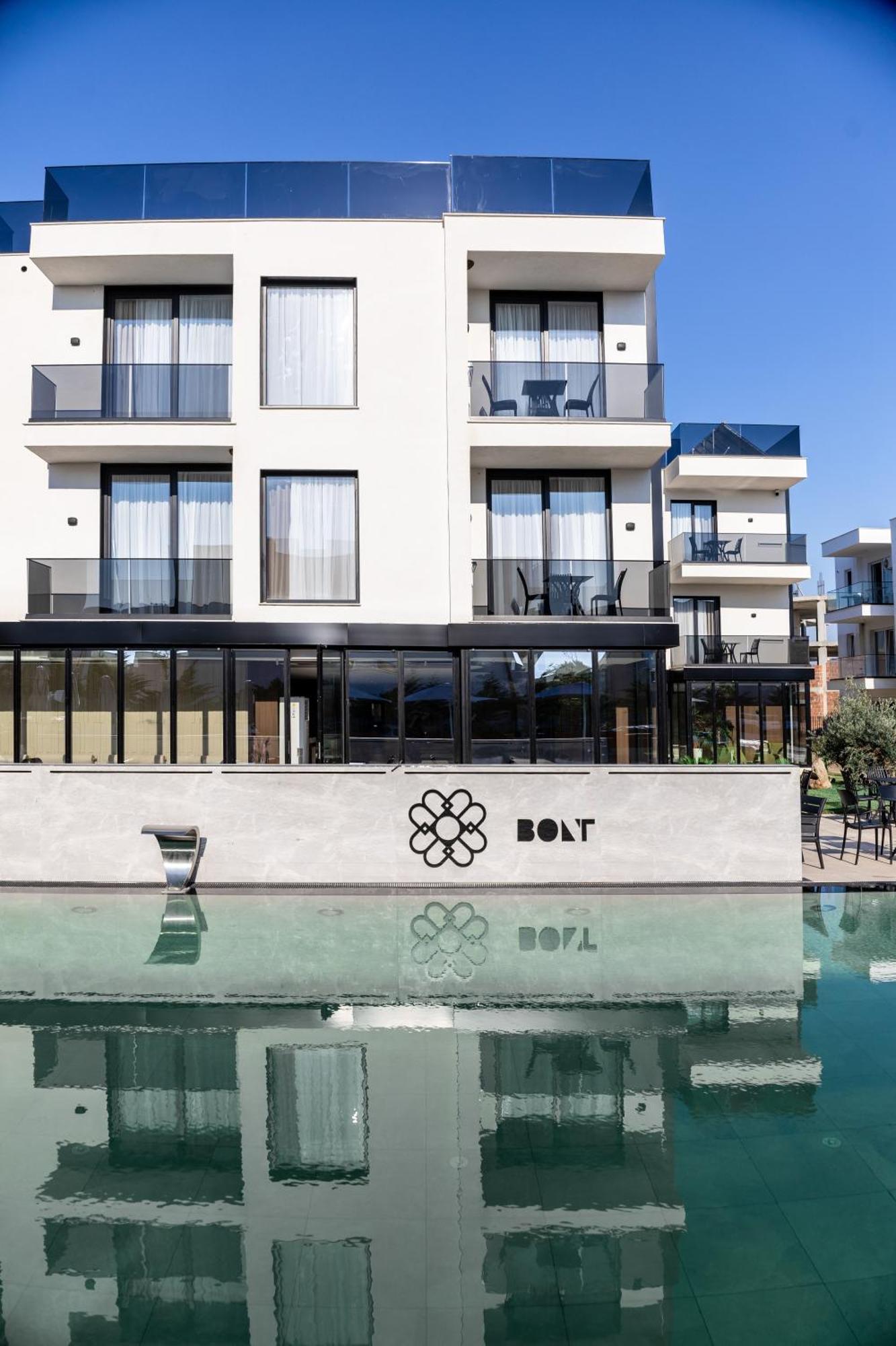 Bolt Boutique Hotel Lezhë Buitenkant foto