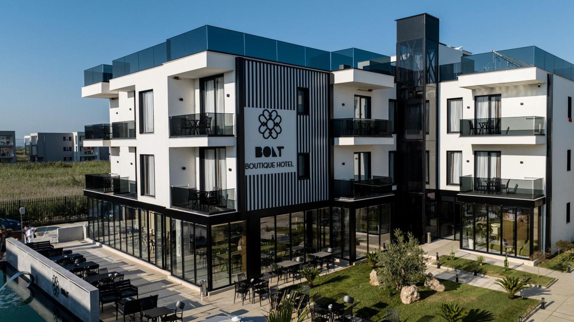 Bolt Boutique Hotel Lezhë Buitenkant foto
