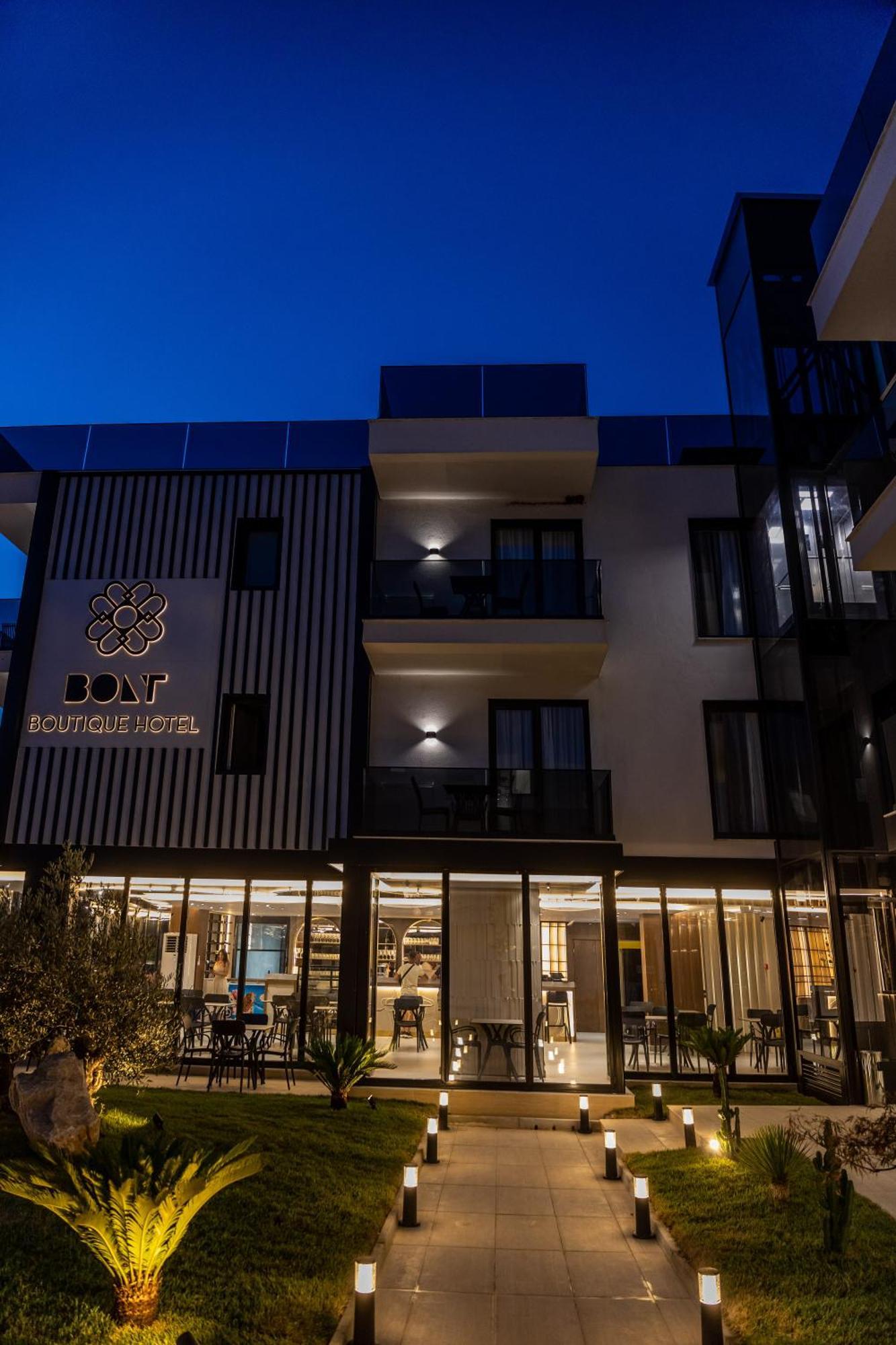 Bolt Boutique Hotel Lezhë Buitenkant foto