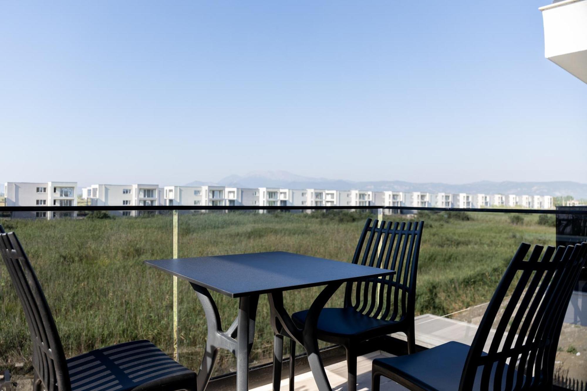 Bolt Boutique Hotel Lezhë Buitenkant foto