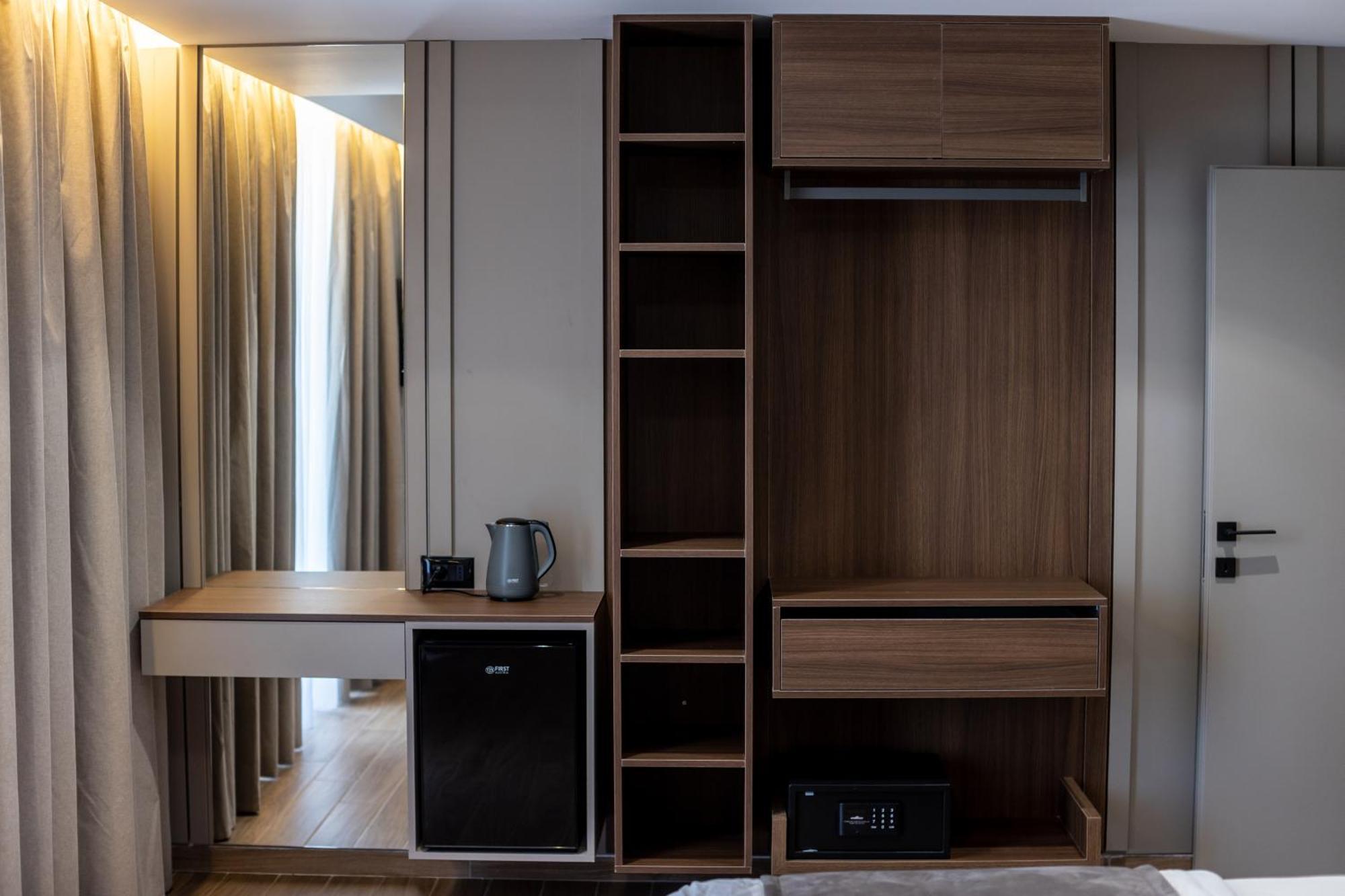 Bolt Boutique Hotel Lezhë Buitenkant foto