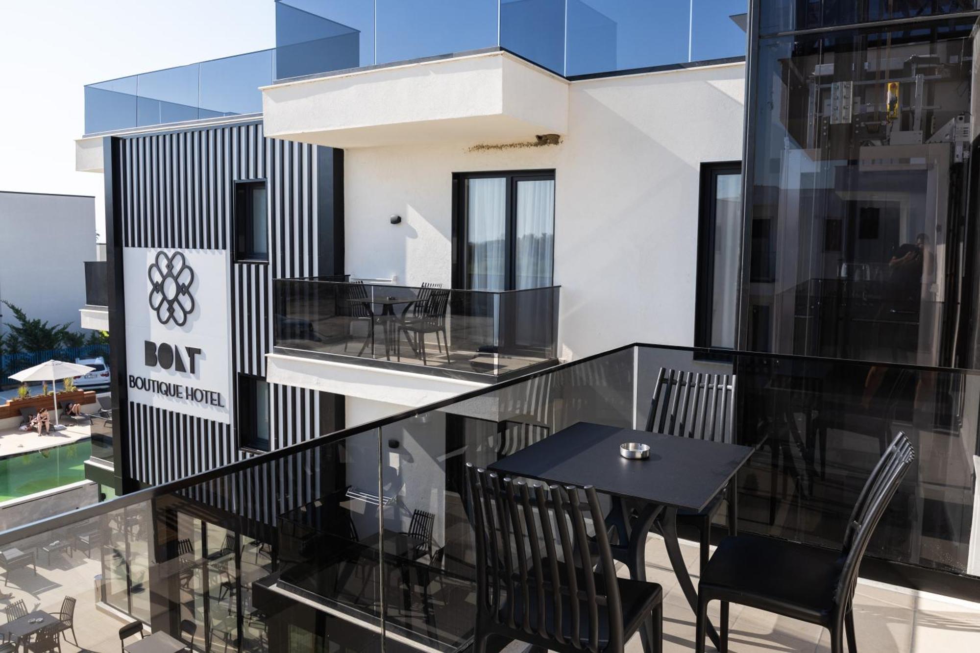 Bolt Boutique Hotel Lezhë Buitenkant foto