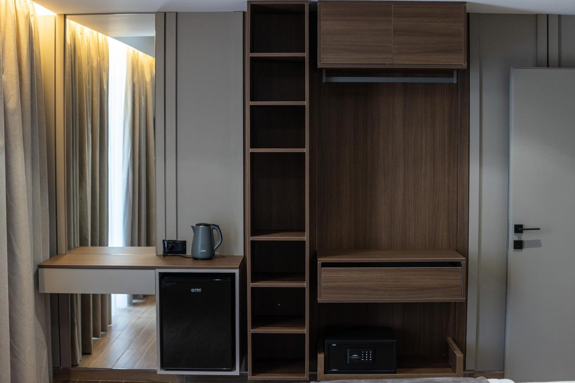 Bolt Boutique Hotel Lezhë Buitenkant foto